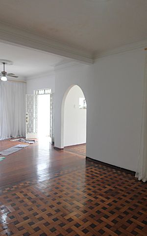 Casa à venda com 299m², 4 quartos e 4 vagasSala 1