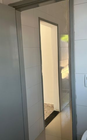 Casa à venda com 70m², 1 quarto e 1 vaga Casa à venda com 70m², 1 quarto e 1 vagaBanheiro