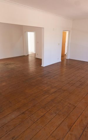 Casa à venda com 400m², 5 quartos e 8 vagasSALA