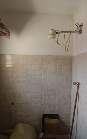 Casa à venda com 250m², 4 quartos e 2 vagasBanheiro de serviço