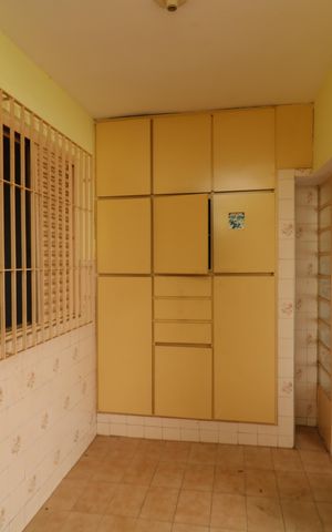 Casa à venda com 250m², 4 quartos e 2 vagasÁrea de Serviço