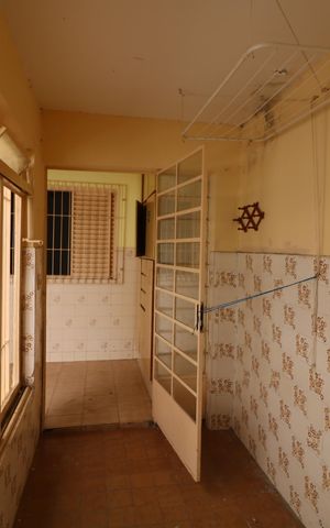 Casa à venda com 250m², 4 quartos e 2 vagasÁrea de Serviço