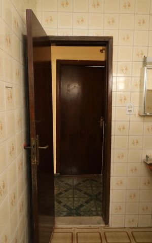 Casa à venda com 250m², 4 quartos e 2 vagasBanheiro