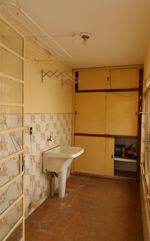 Casa à venda com 250m², 4 quartos e 2 vagasÁrea de Serviço