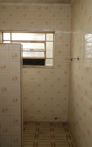 Casa à venda com 250m², 4 quartos e 2 vagasBanheiro