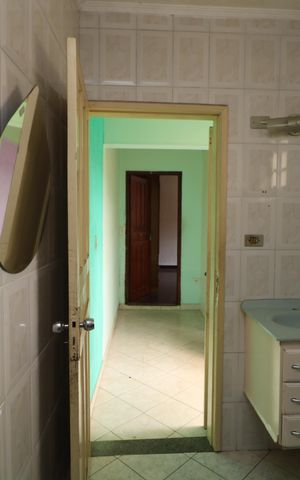 Casa à venda com 250m², 4 quartos e 2 vagasBanheiro 2