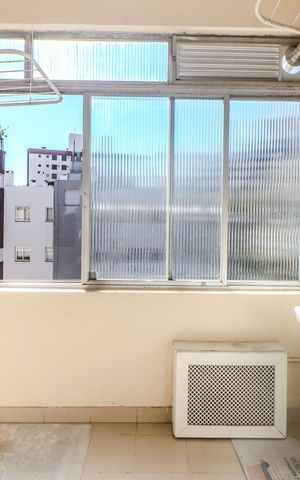 Apartamento à venda com 530m², 5 quartos e 2 vagas Apartamento à venda com 530m², 5 quartos e 2 vagasÁrea de Serviço