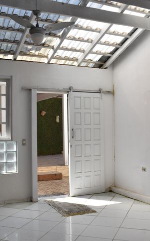 Casa de condomínio para alugar com 300m², 3 quartos e 4 vagasCozinha