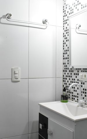 Casa de condomínio para alugar com 300m², 3 quartos e 4 vagasBanheiro 5