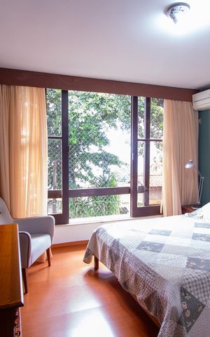 Casa de condomínio à venda com 199m², 3 quartos e 2 vagas Casa de condomínio à venda com 199m², 3 quartos e 2 vagasQuarto