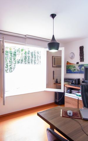 Casa de condomínio à venda com 199m², 3 quartos e 2 vagas Casa de condomínio à venda com 199m², 3 quartos e 2 vagasSuíte 1