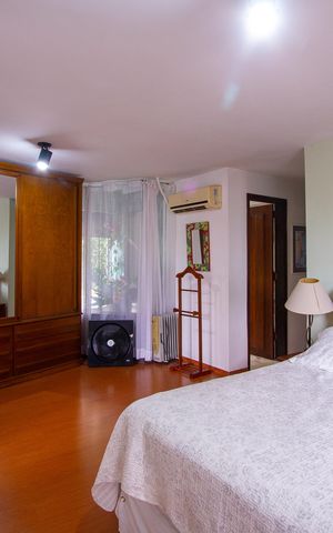 Casa de condomínio à venda com 199m², 3 quartos e 2 vagas Casa de condomínio à venda com 199m², 3 quartos e 2 vagasSuíte 2