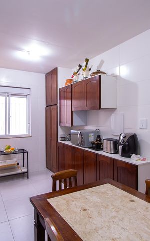 Casa de condomínio à venda com 199m², 3 quartos e 2 vagas Casa de condomínio à venda com 199m², 3 quartos e 2 vagasCozinha