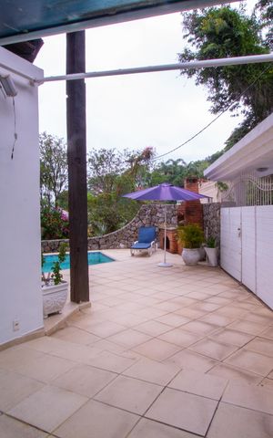 Casa de condomínio à venda com 199m², 3 quartos e 2 vagas Casa de condomínio à venda com 199m², 3 quartos e 2 vagasQuintal