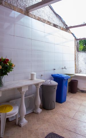 Casa de condomínio à venda com 199m², 3 quartos e 2 vagas Casa de condomínio à venda com 199m², 3 quartos e 2 vagasÁrea de Serviço