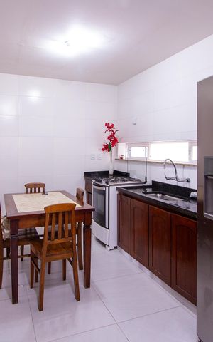 Casa de condomínio à venda com 199m², 3 quartos e 2 vagas Casa de condomínio à venda com 199m², 3 quartos e 2 vagasCozinha