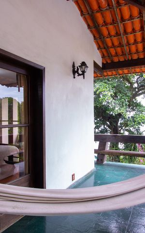Casa de condomínio à venda com 199m², 3 quartos e 2 vagas Casa de condomínio à venda com 199m², 3 quartos e 2 vagasVaranda da Suíte 2