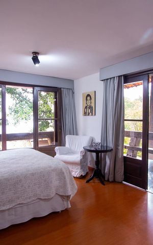 Casa de condomínio à venda com 199m², 3 quartos e 2 vagas Casa de condomínio à venda com 199m², 3 quartos e 2 vagasSuíte 2