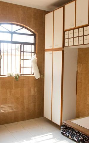 Casa à venda com 163m², 3 quartos e 5 vagas Casa à venda com 163m², 3 quartos e 5 vagasCozinha