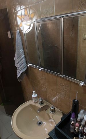 Casa à venda com 163m², 3 quartos e 5 vagas Casa à venda com 163m², 3 quartos e 5 vagasQuarto 3 Suíte Banheiro