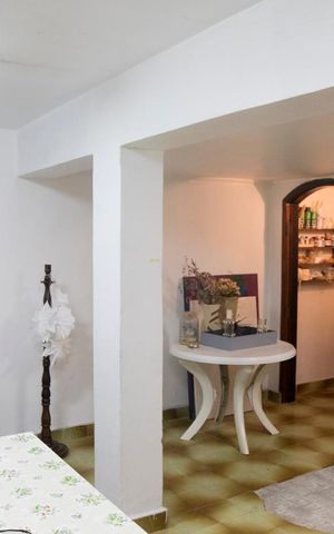 Casa à venda com 163m², 3 quartos e 5 vagas Casa à venda com 163m², 3 quartos e 5 vagasÁrea comum