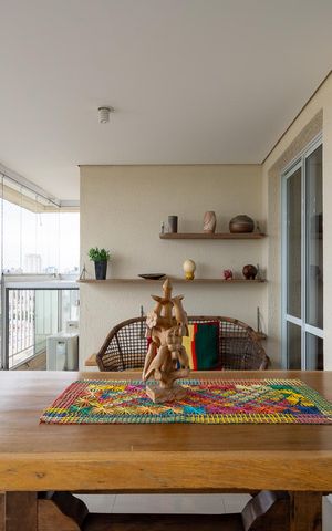 Apartamento à venda com 126m², 3 quartos e 3 vagas Apartamento à venda com 126m², 3 quartos e 3 vagasVaranda