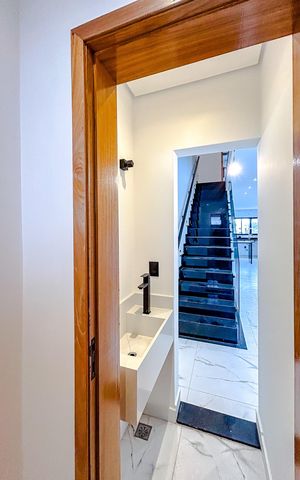 Casa à venda com 160m², 3 quartos e 5 vagasLavabo