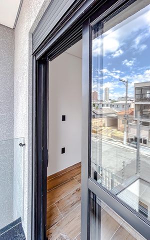 Casa à venda com 160m², 3 quartos e 5 vagasVaranda da Suíte 1