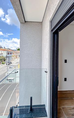 Casa à venda com 160m², 3 quartos e 5 vagasVaranda da Suíte 1