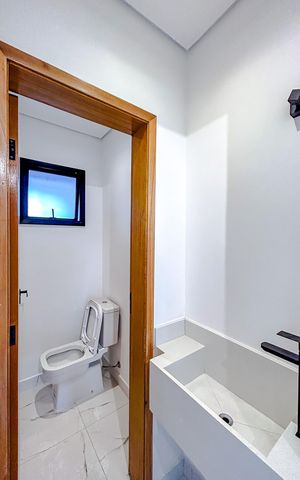 Casa à venda com 160m², 3 quartos e 5 vagasLavabo