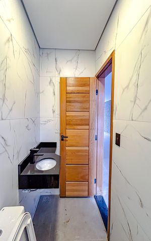 Casa à venda com 160m², 3 quartos e 5 vagasBanheiro de serviço