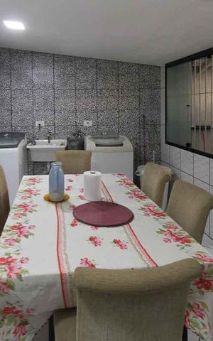Casa à venda com 142m², 3 quartos e 3 vagas Casa à venda com 142m², 3 quartos e 3 vagasCozinha