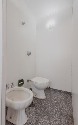 Apartamento à venda com 170m², 3 quartos e 2 vagasBanheiro da Suíte