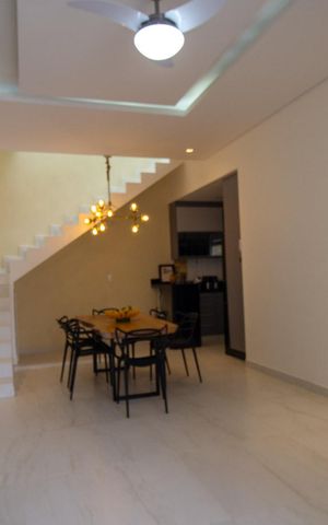Casa de condomínio à venda com 250m², 4 quartos e 2 vagas Casa de condomínio à venda com 250m², 4 quartos e 2 vagasSala