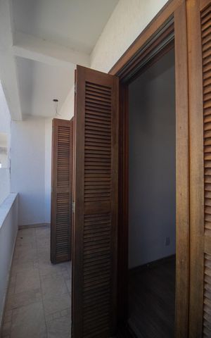 Casa à venda com 180m², 3 quartos e 2 vagas Casa à venda com 180m², 3 quartos e 2 vagasVaranda Quarto
