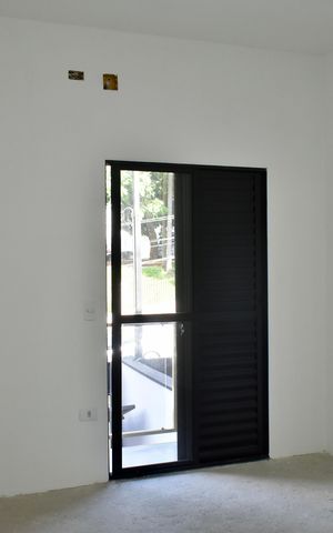 Casa à venda com 175m², 3 quartos e 2 vagas Casa à venda com 175m², 3 quartos e 2 vagasSuíte 1