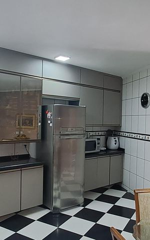 Casa à venda com 175m², 3 quartos e 3 vagasCozinha