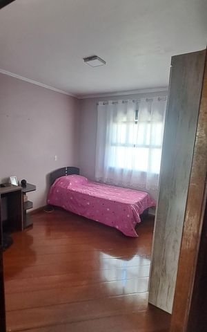 Casa à venda com 175m², 3 quartos e 3 vagasQuarto 3