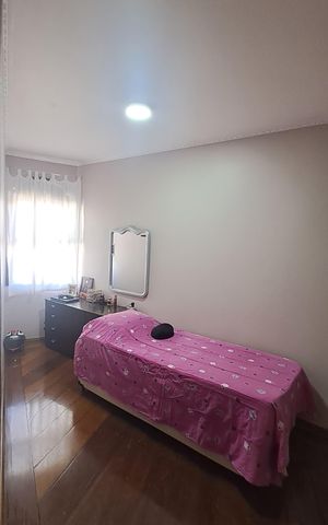 Casa à venda com 175m², 3 quartos e 3 vagasQuarto 2