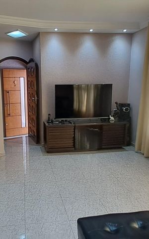 Casa à venda com 175m², 3 quartos e 3 vagasSala