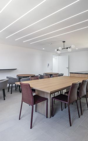 Studio à venda com 28m², 1 quarto e sem vagaÁrea comum - Salão de festas