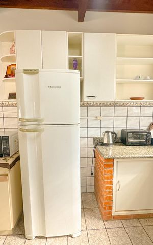 Casa para alugar com 379m², 3 quartos e 3 vagasCozinha
