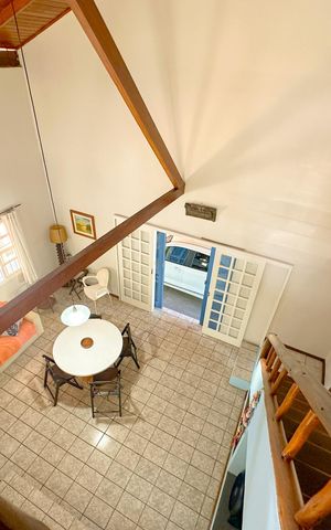 Casa para alugar com 379m², 3 quartos e 3 vagasEscada
