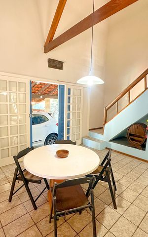 Casa para alugar com 379m², 3 quartos e 3 vagasSala