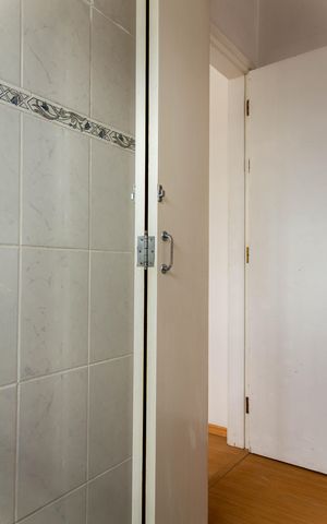 Casa para alugar com 125m², 4 quartos e 2 vagas Casa para alugar com 125m², 4 quartos e 2 vagasBanheiro da Suíte 1