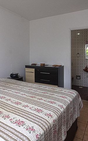 Casa à venda com 321m², 3 quartos e 6 vagas Casa à venda com 321m², 3 quartos e 6 vagasSuíte 2