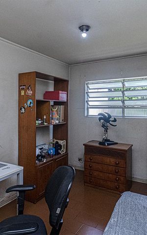 Casa à venda com 321m², 3 quartos e 6 vagas Casa à venda com 321m², 3 quartos e 6 vagasQuarto de Serviço
