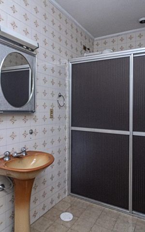 Casa à venda com 321m², 3 quartos e 6 vagas Casa à venda com 321m², 3 quartos e 6 vagasBanheiro da Suíte 1