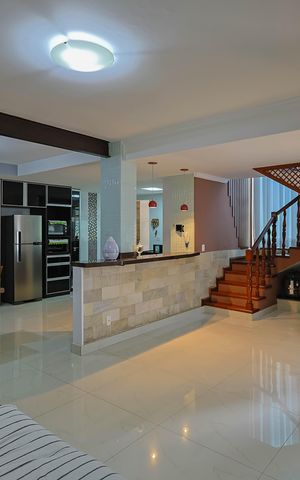 Casa à venda com 300m², 3 quartos e 4 vagas Casa à venda com 300m², 3 quartos e 4 vagasSala
