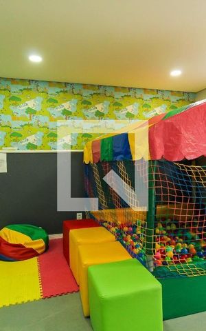 Apartamento para alugar com 35m², 1 quarto e sem vaga Apartamento para alugar com 35m², 1 quarto e sem vagaÁrea comum - Brinquedoteca